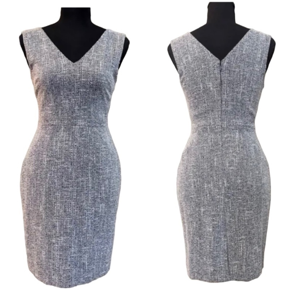 NWT Navy and White Sleeveless V-neck Dress